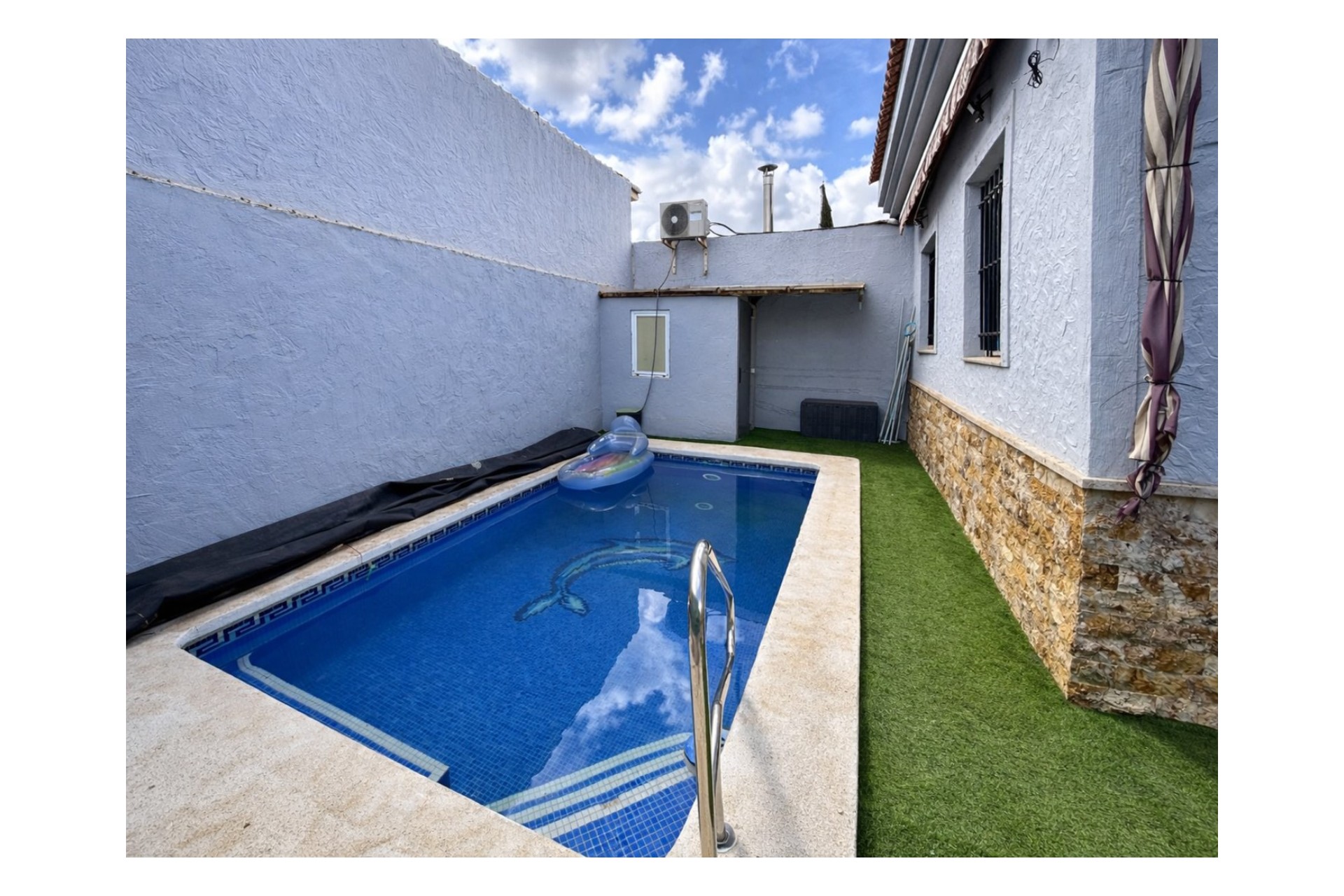 Herverkoop - Independent villa -
LOS URRUTIAS