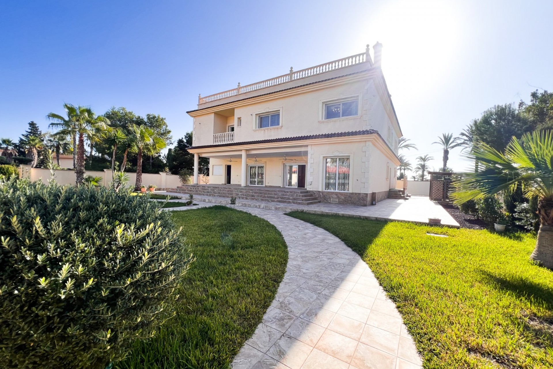 Herverkoop - Independent villa -
Orihuela Costa