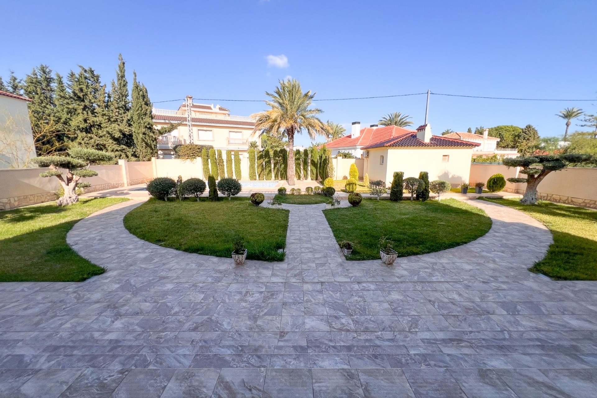Herverkoop - Independent villa -
Orihuela Costa