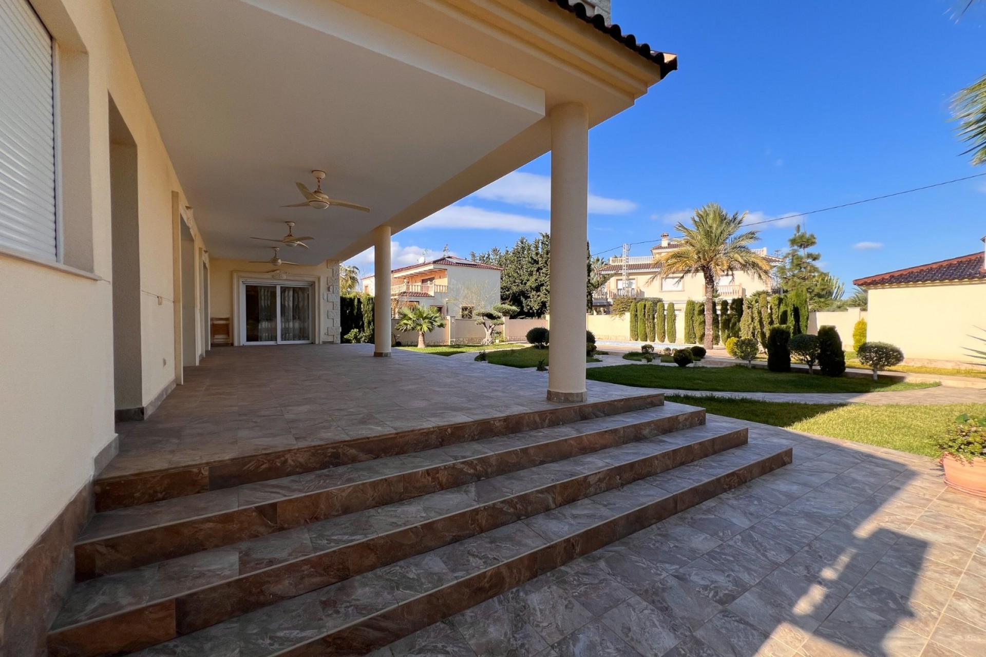 Herverkoop - Independent villa -
Orihuela Costa