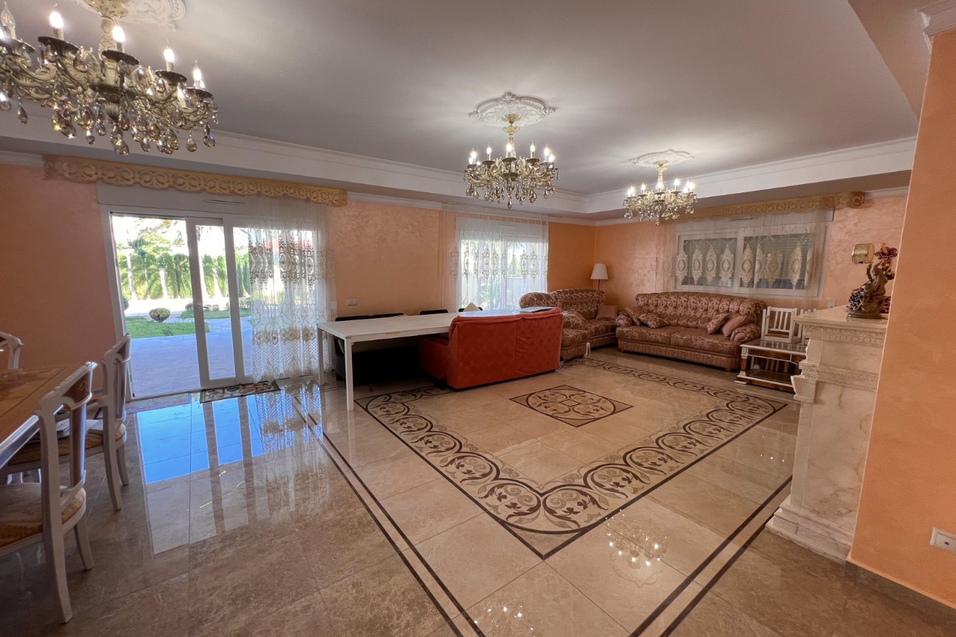 Herverkoop - Independent villa -
Orihuela Costa
