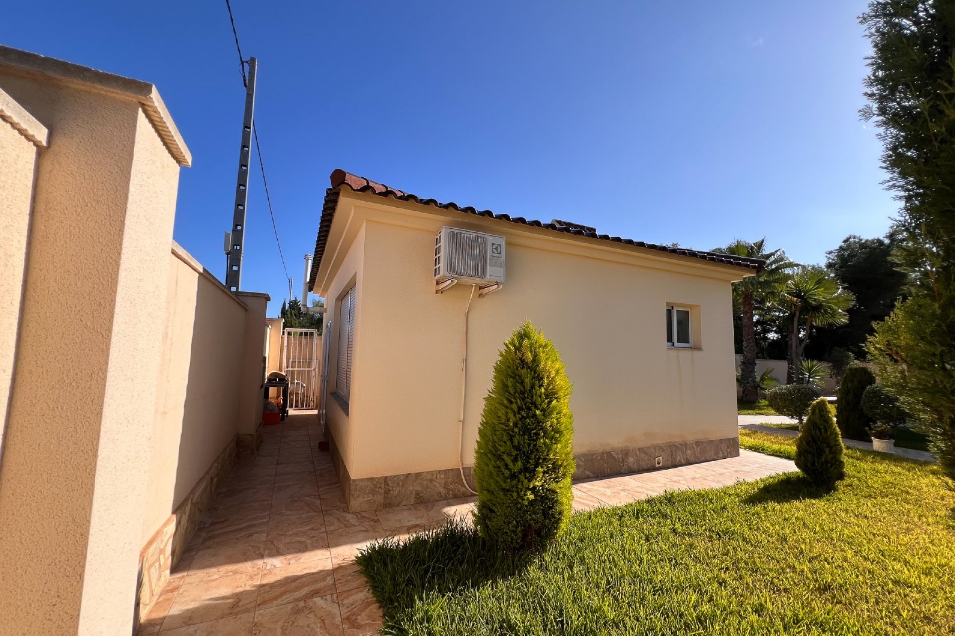 Herverkoop - Independent villa -
Orihuela Costa