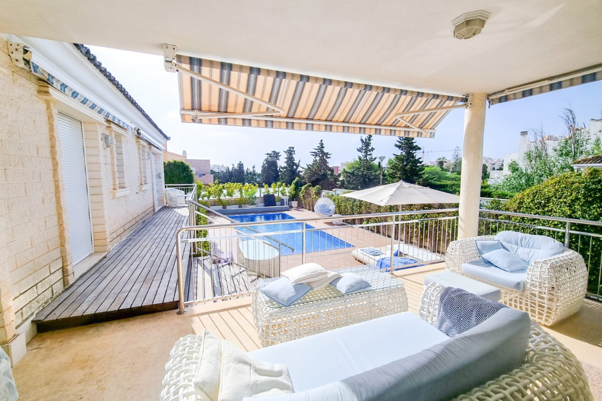 Herverkoop - Independent villa -
Torrevieja - La Mata