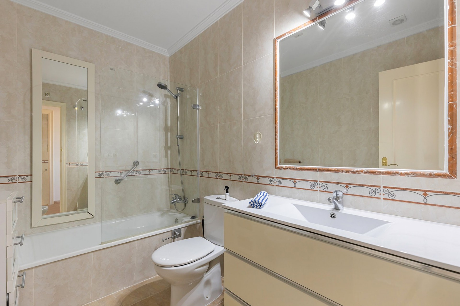 Herverkoop - Penthouse -
Orihuela Costa - Villamartín