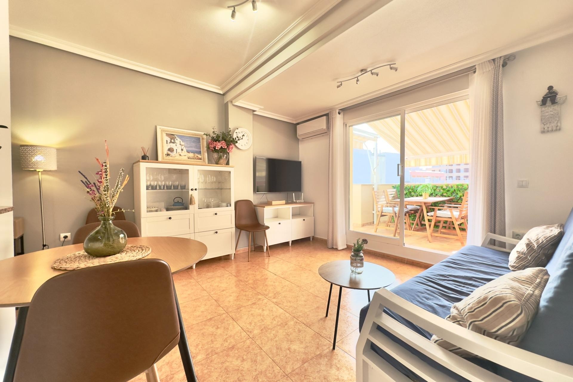 Herverkoop - Penthouse -
Torrevieja - La Mata pueblo