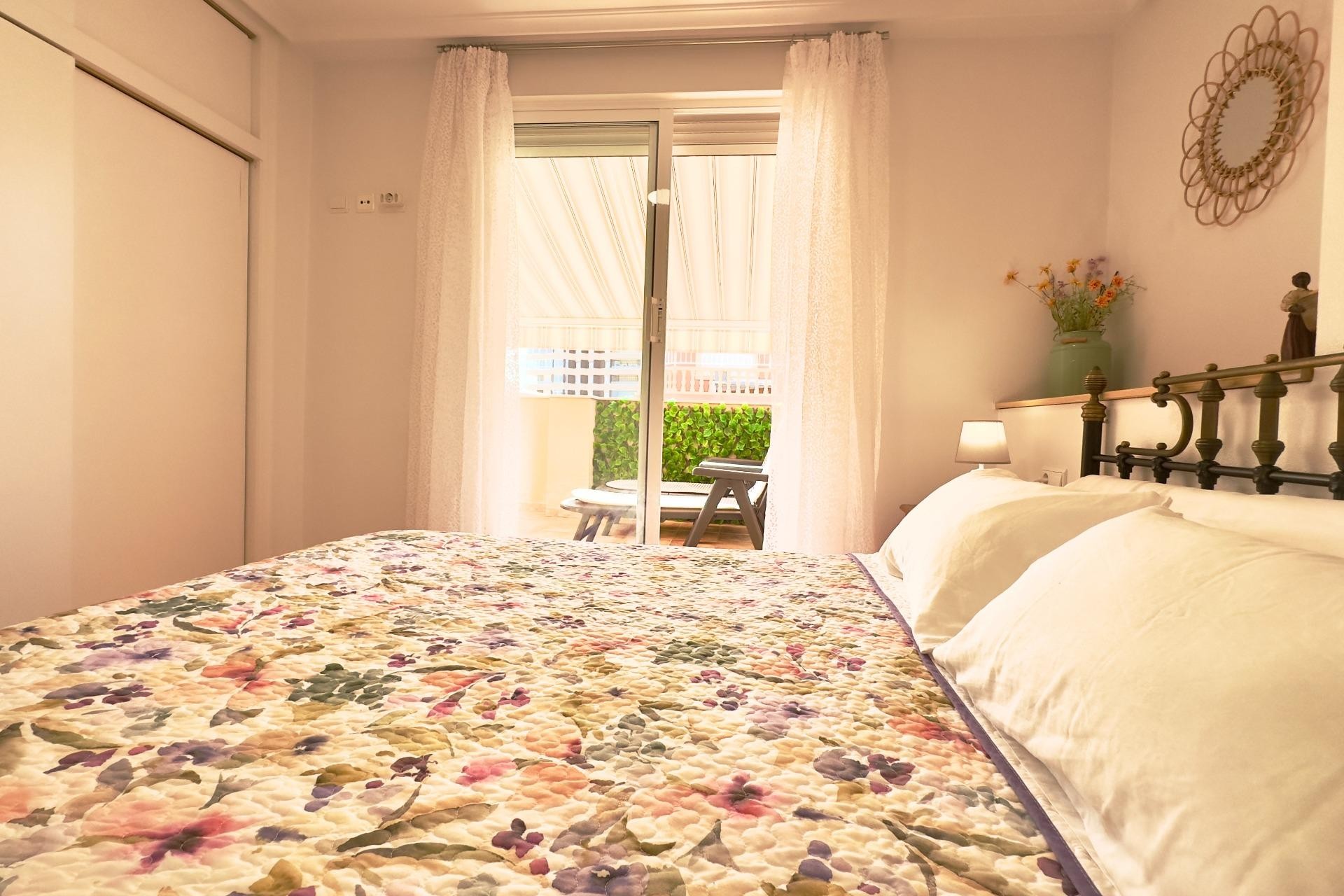 Herverkoop - Penthouse -
Torrevieja - La Mata pueblo