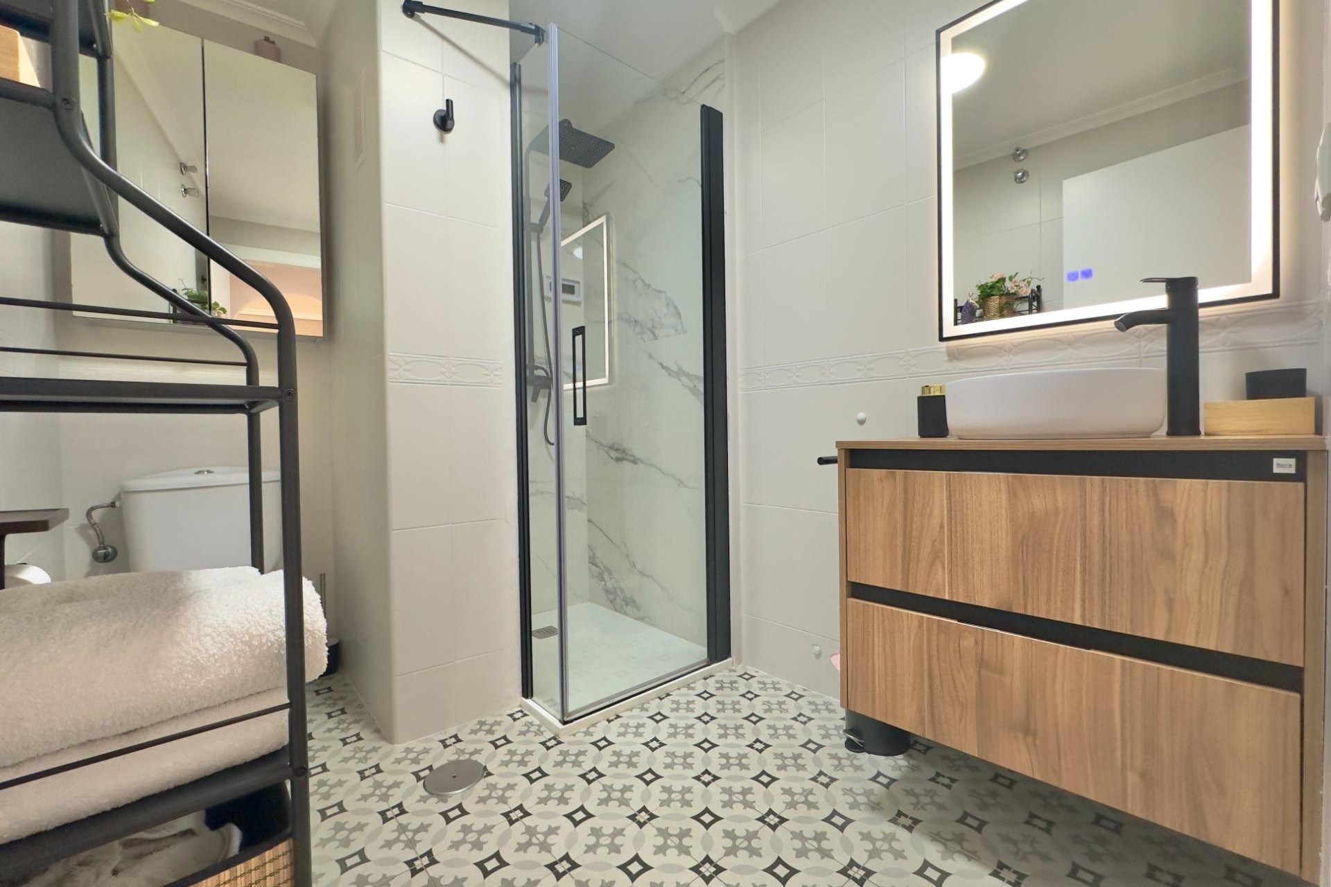 Herverkoop - Penthouse -
Torrevieja - La Mata pueblo