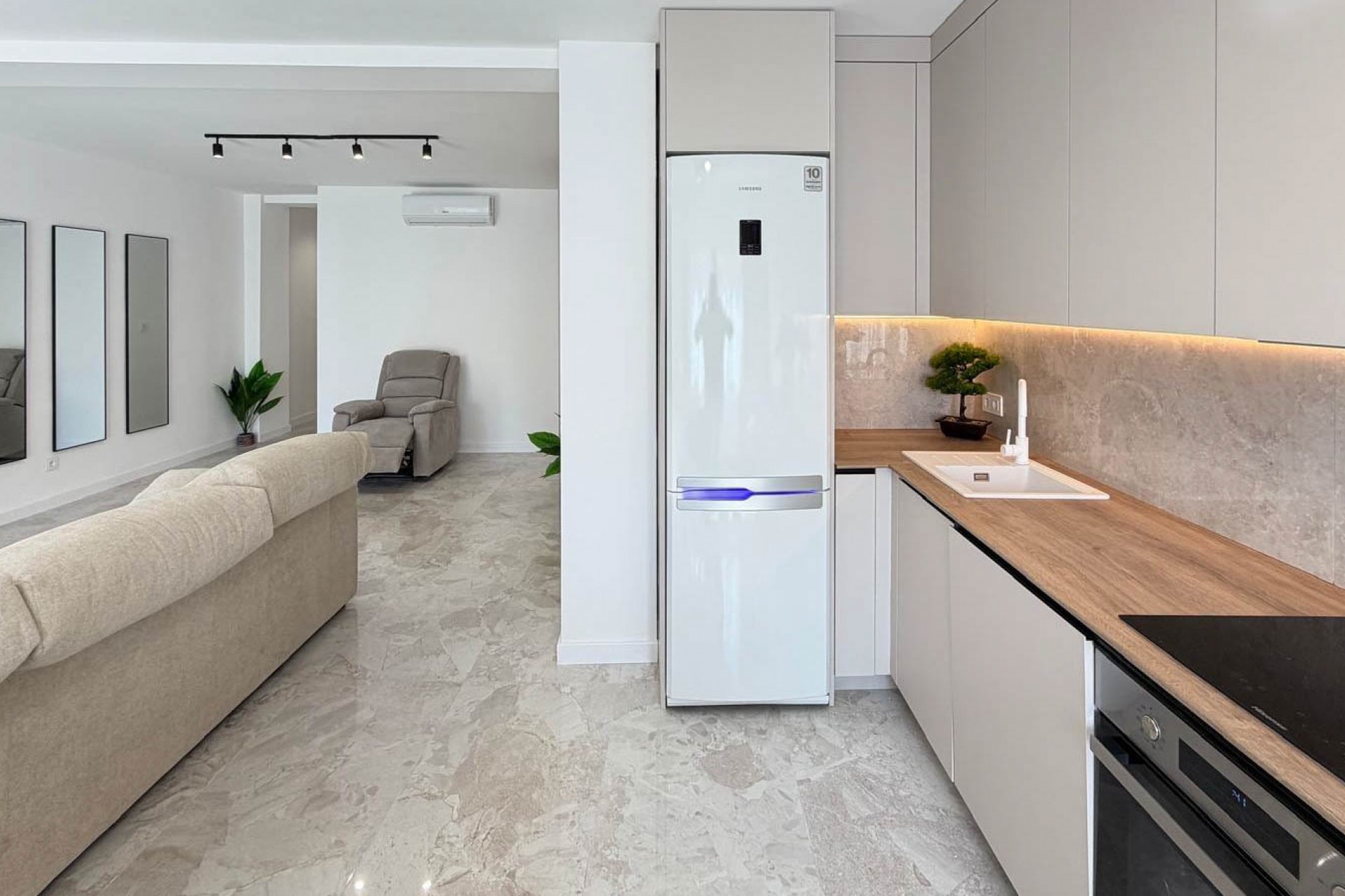 Herverkoop - Penthouse -
Torrevieja - Playa del Cura