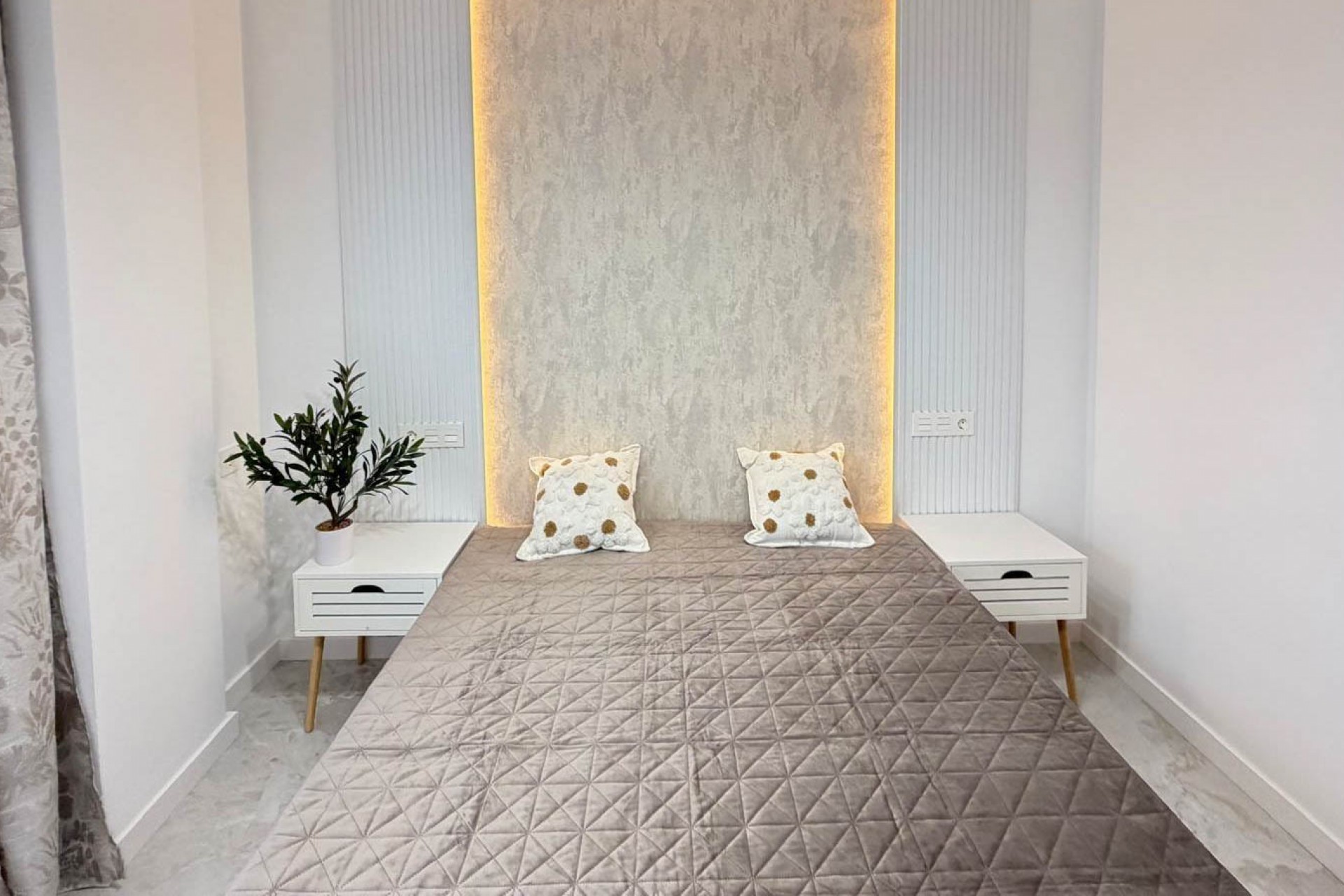 Herverkoop - Penthouse -
Torrevieja - Playa del Cura