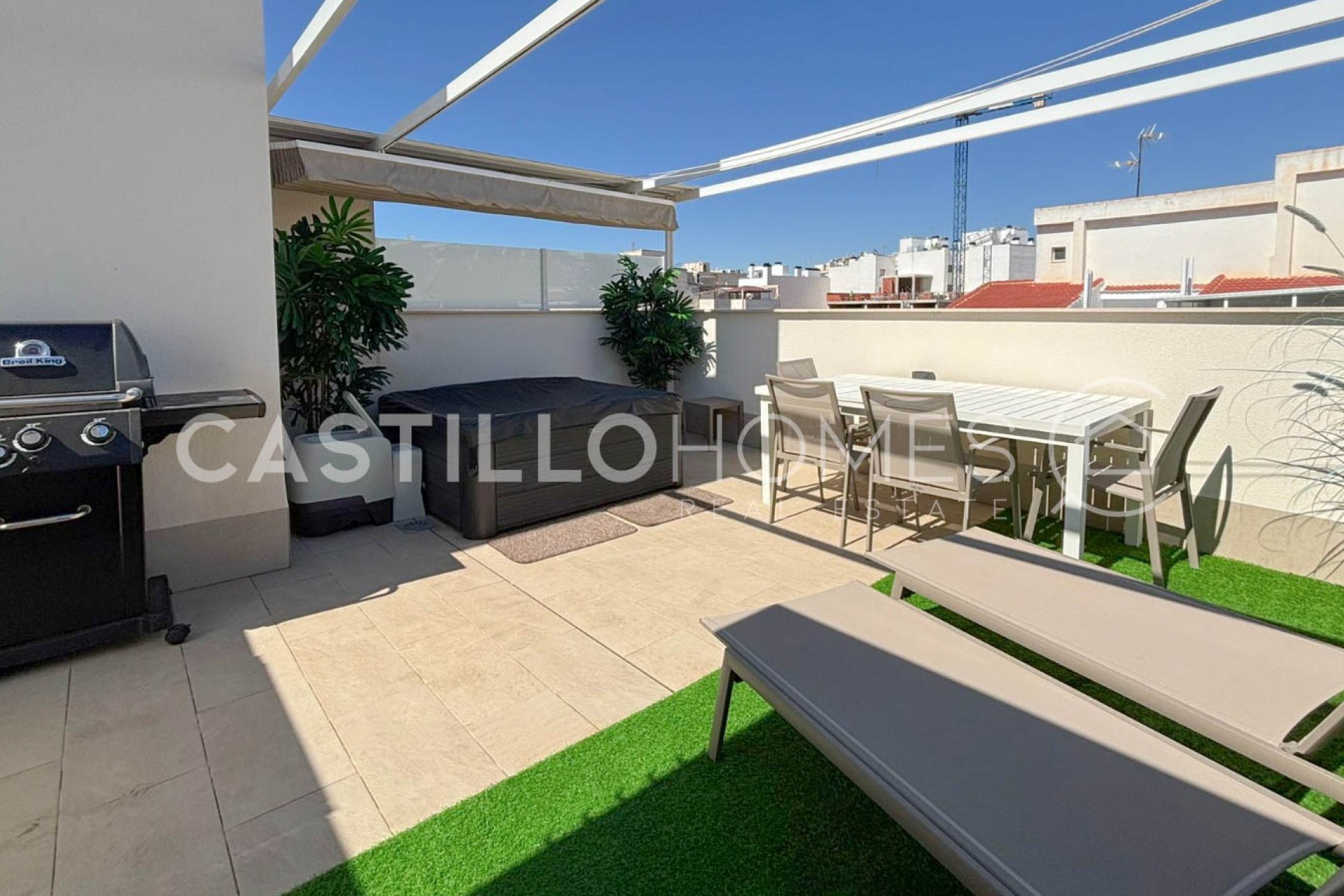 Herverkoop - Penthouse -
Torrevieja - Playa del Cura