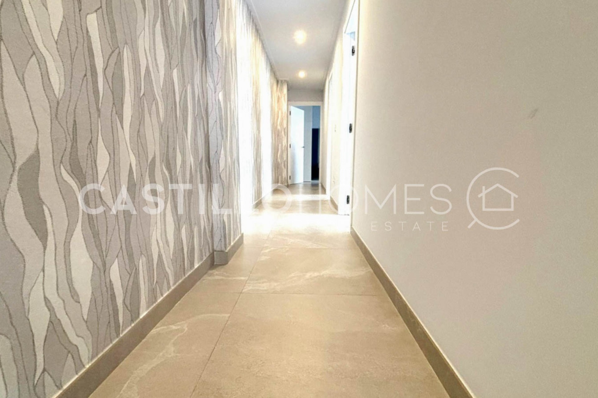 Herverkoop - Penthouse -
Torrevieja - Playa del Cura