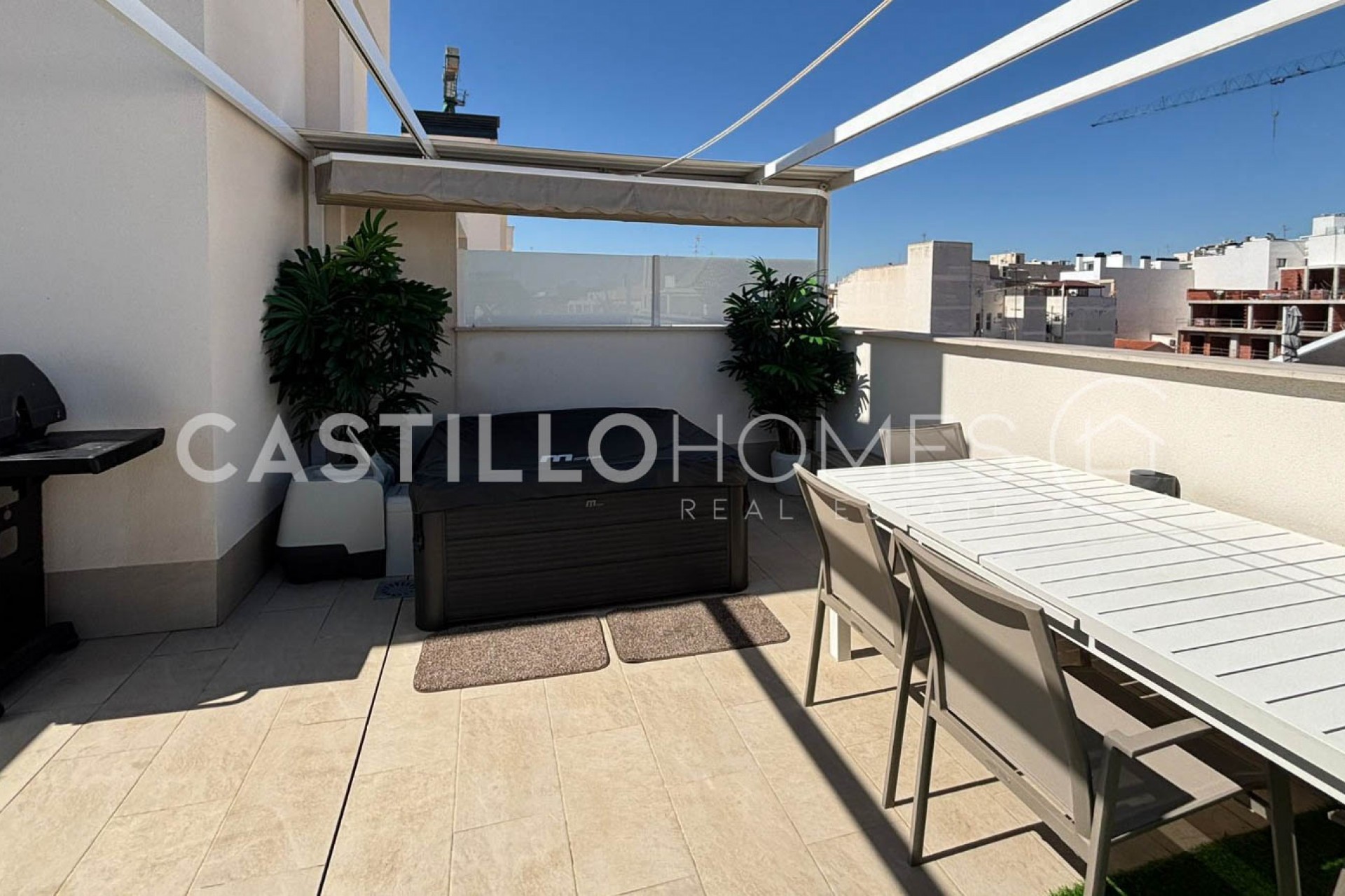 Herverkoop - Penthouse -
Torrevieja - Playa del Cura