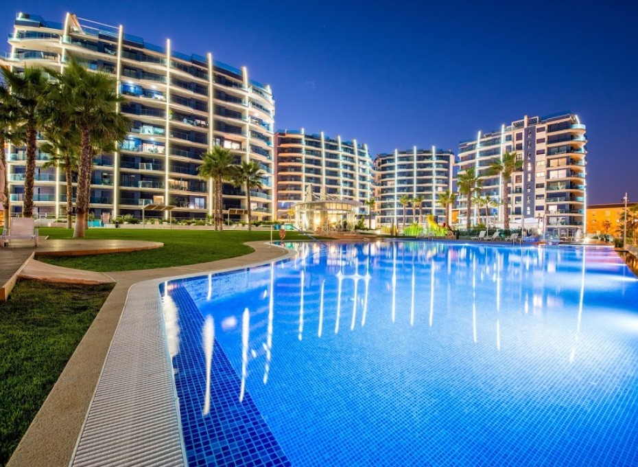 Herverkoop - Penthouse -
Torrevieja - Punta prima