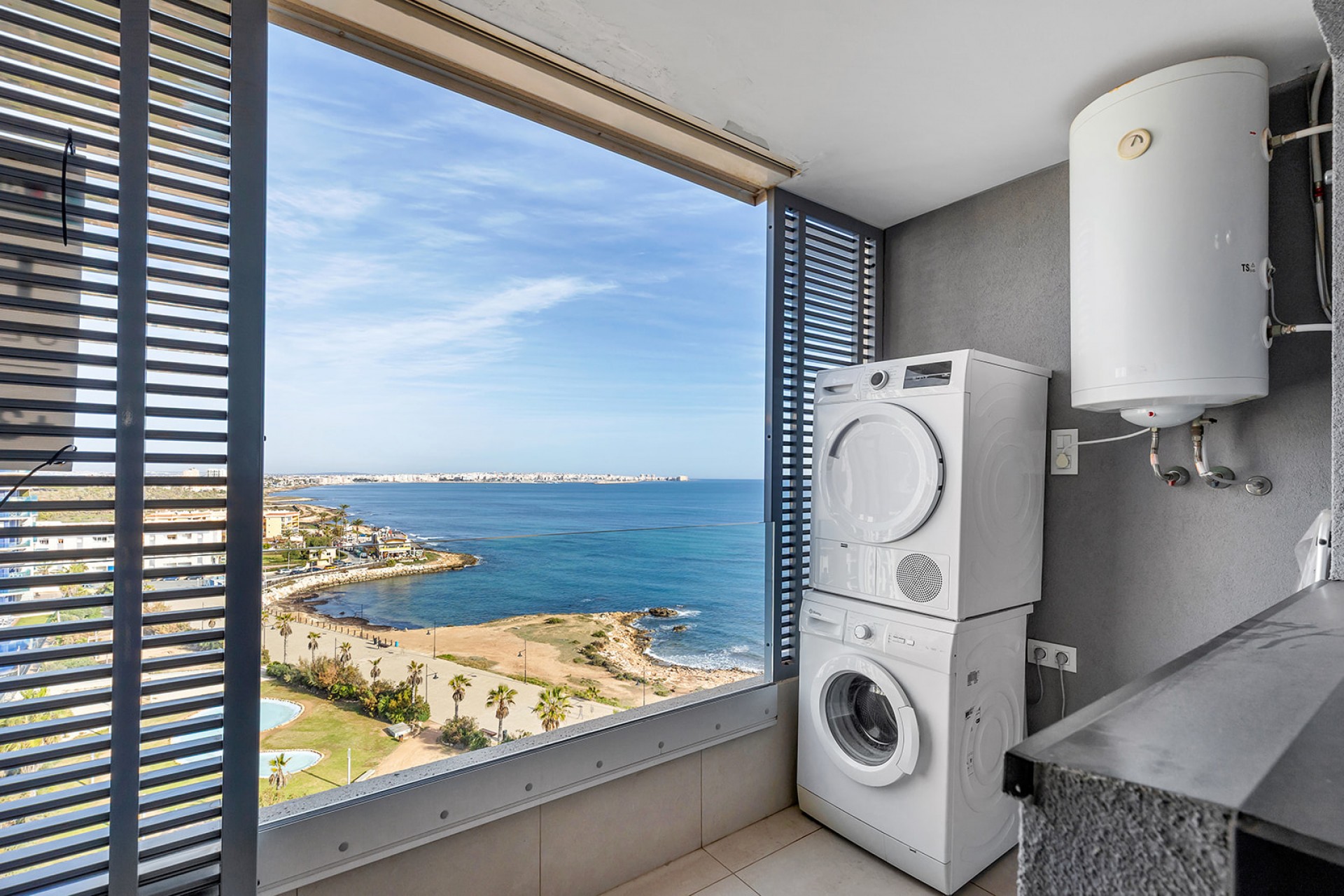 Herverkoop - Penthouse -
Torrevieja - Punta prima