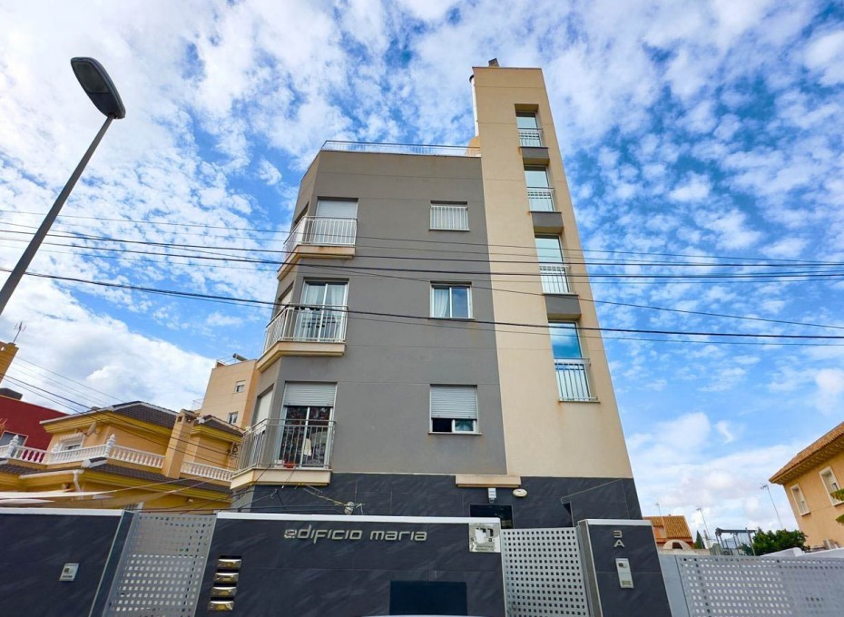 Herverkoop - Property -
Torrevieja - Nueva Torrevieja - Aguas Nuevas