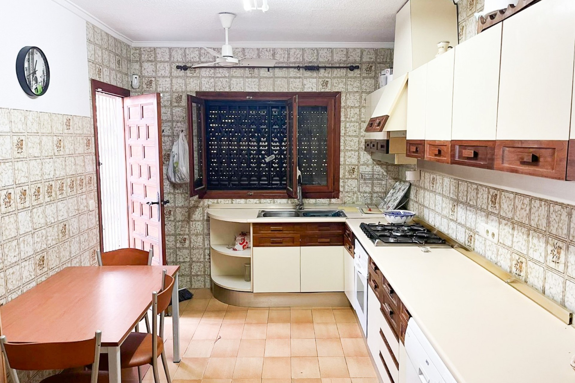 Herverkoop - Semi-Detached Villa -
Orihuela Costa - Punta Prima