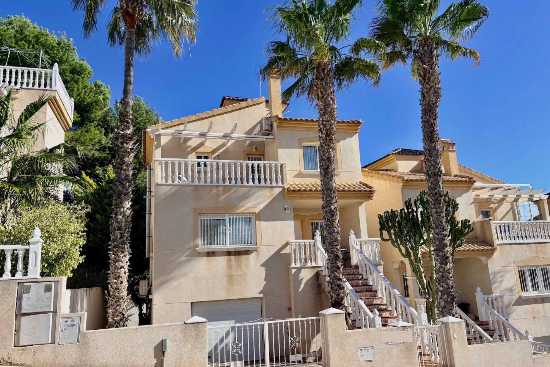 Herverkoop - Single Family Home -
Orihuela Costa - Las Filipinas