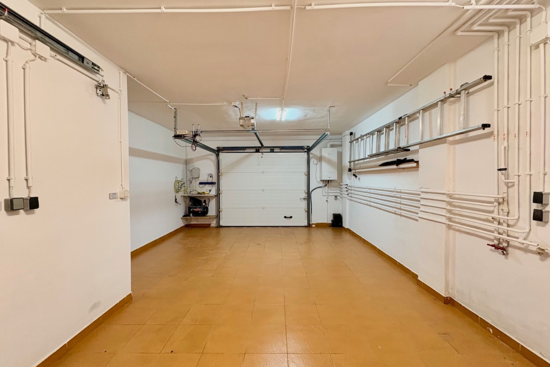 Herverkoop - Single Family Home -
Orihuela Costa - Las Filipinas