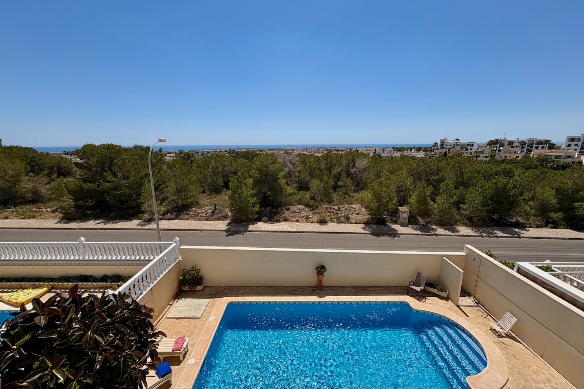 Herverkoop - Single Family Home -
Orihuela - Villamartin