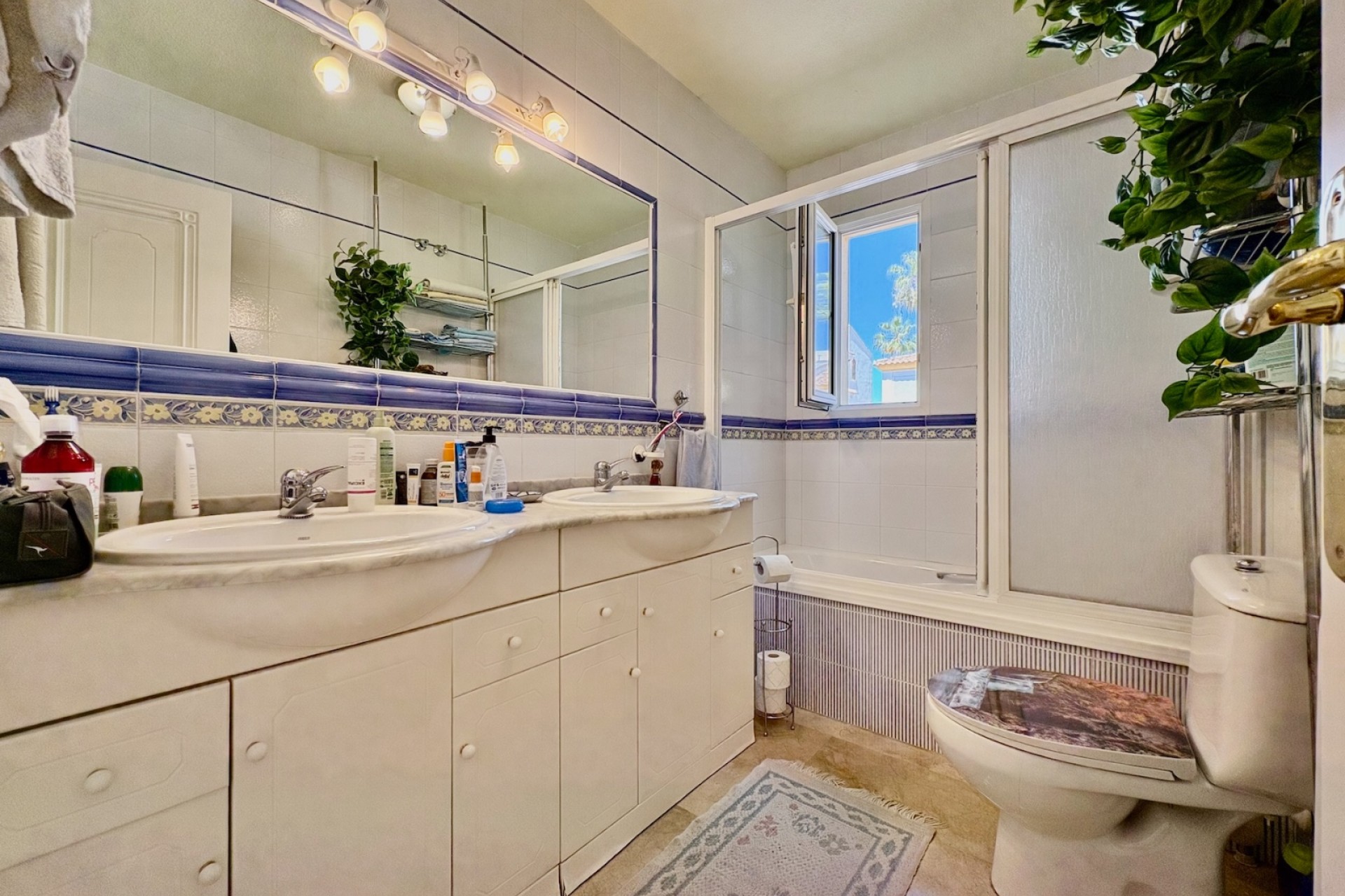 Herverkoop - Single Family Home -
Orihuela - Villamartin