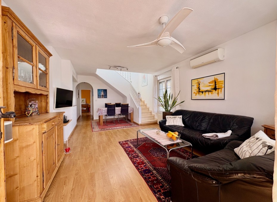 Herverkoop - Single Family Home -
Orihuela - Villamartin