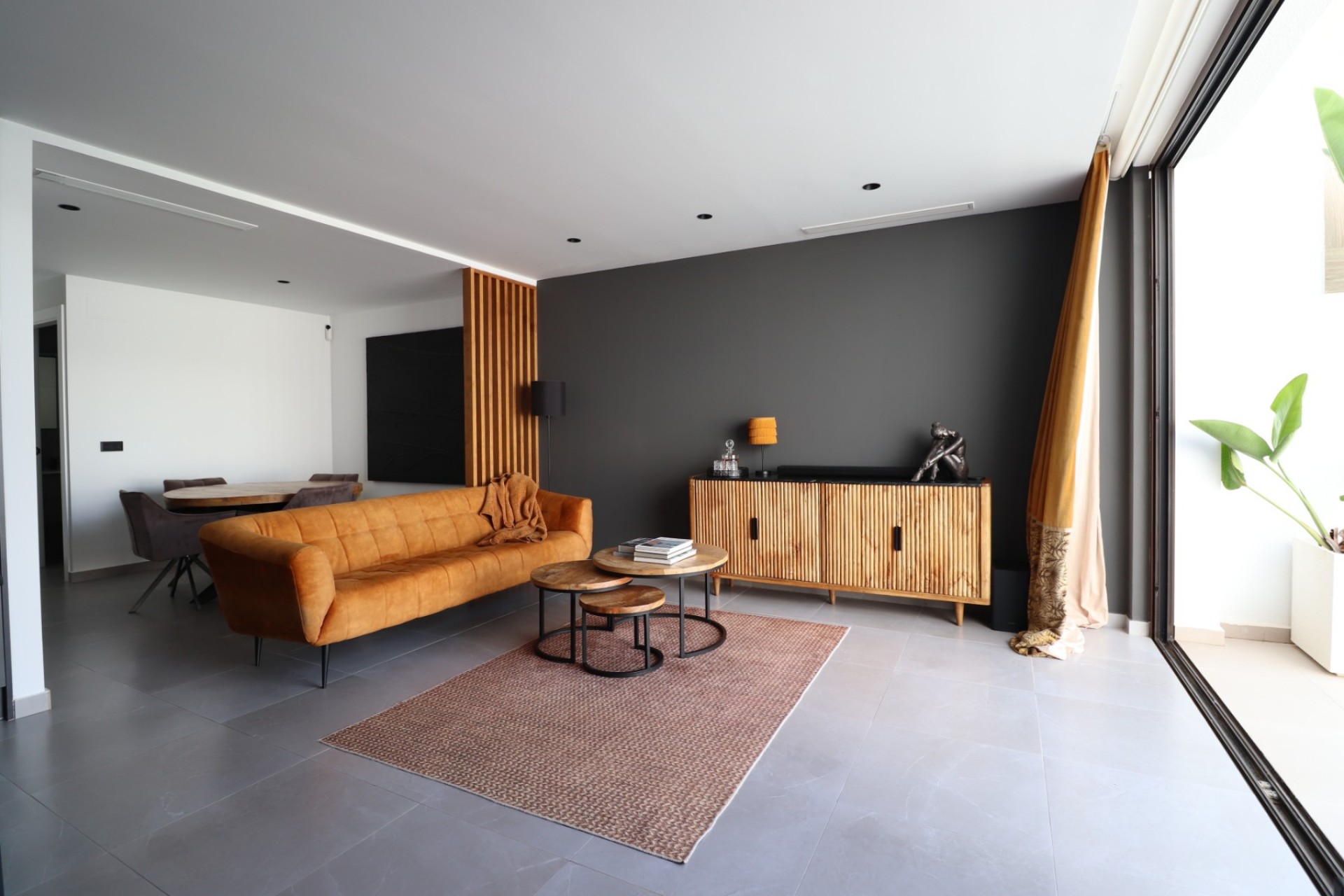 Herverkoop - Stadswoning -
Benijofar