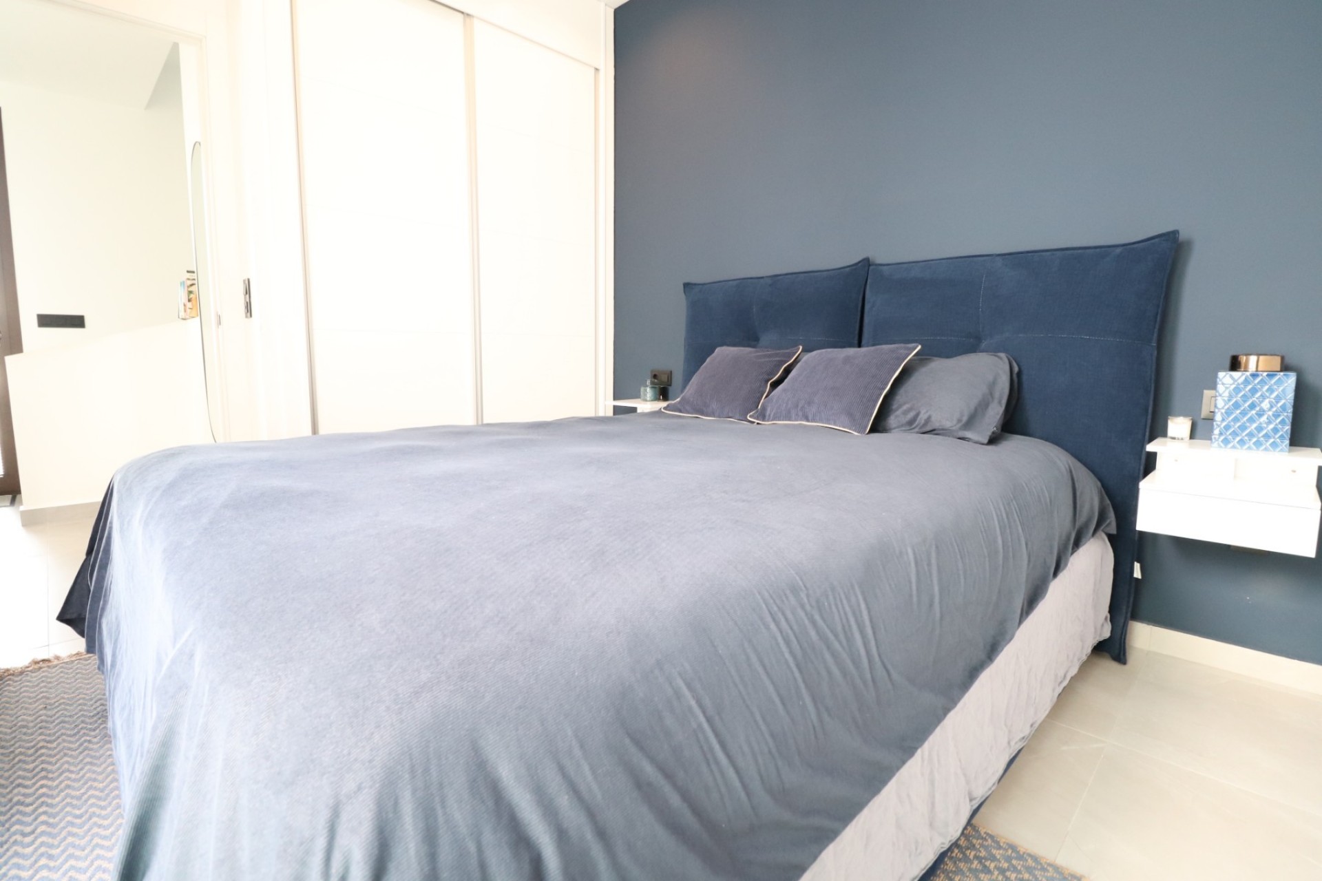 Herverkoop - Stadswoning -
Benijofar