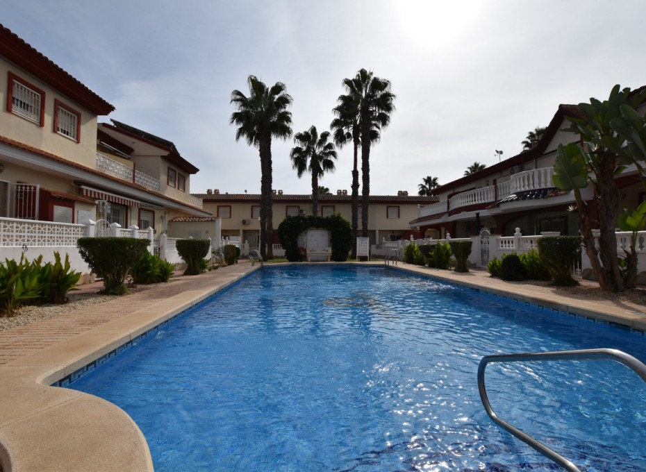 Herverkoop - Stadswoning -
Ciudad Quesada - Doña Pepa