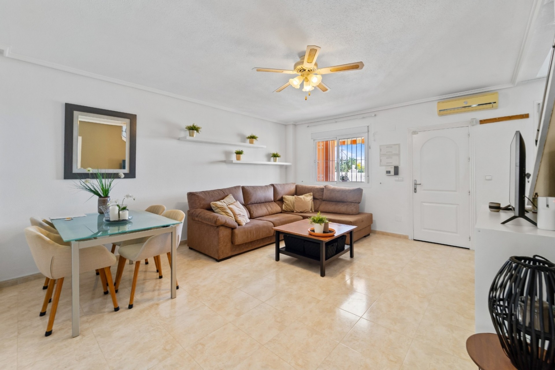 Herverkoop - Stadswoning -
Ciudad Quesada