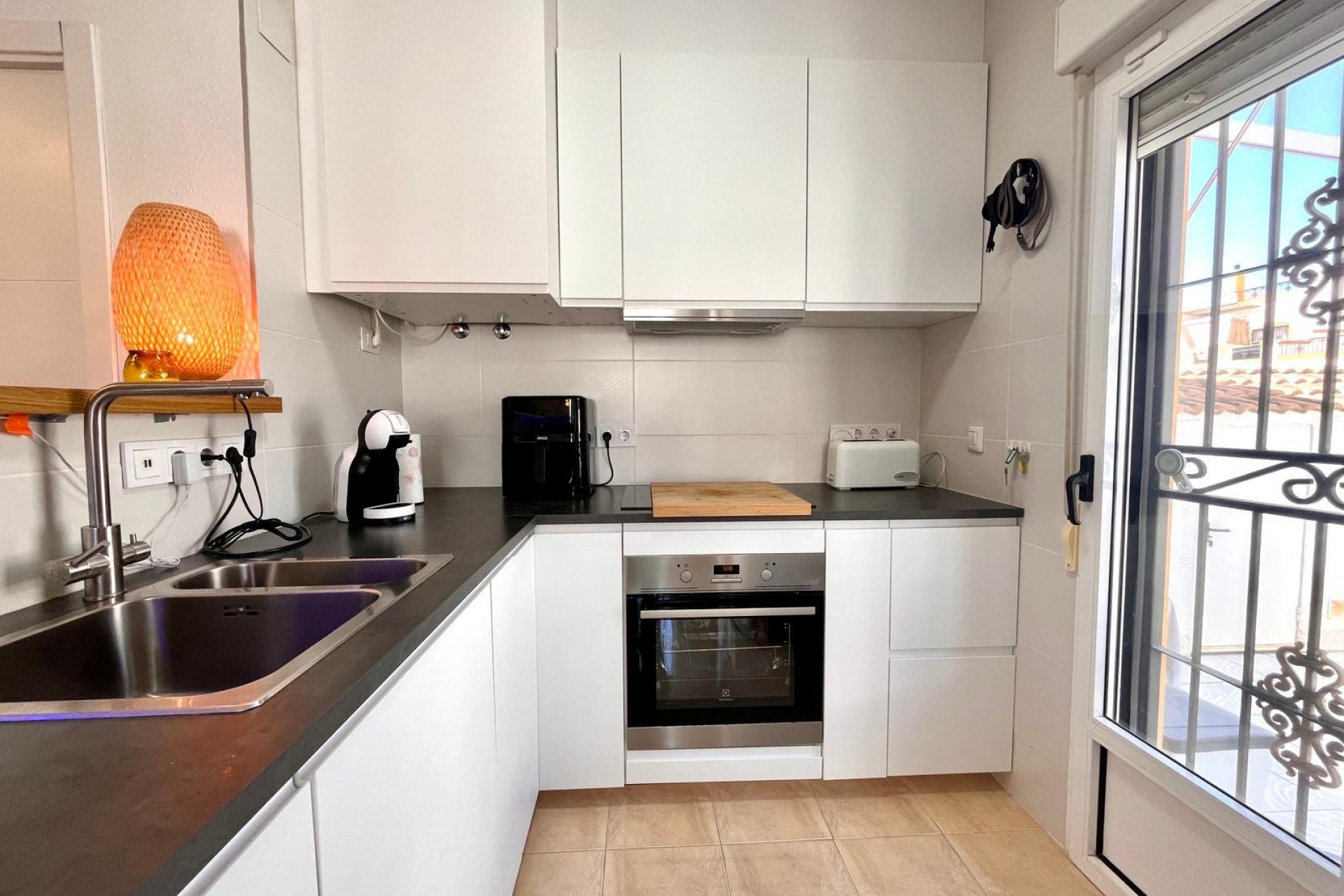 Herverkoop - Stadswoning -
Entre Naranjos - Vistabella - Entre Naranjos