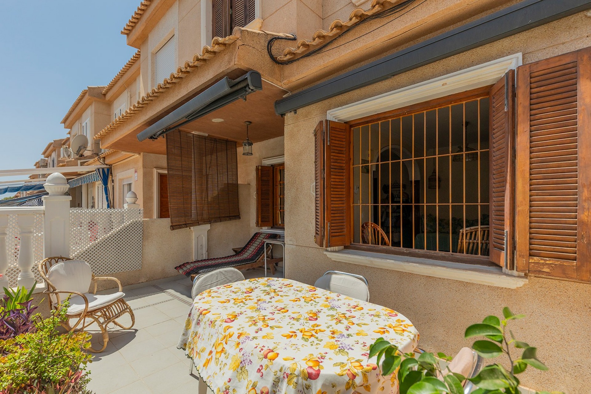 Herverkoop - Stadswoning -
La Mata - Playa