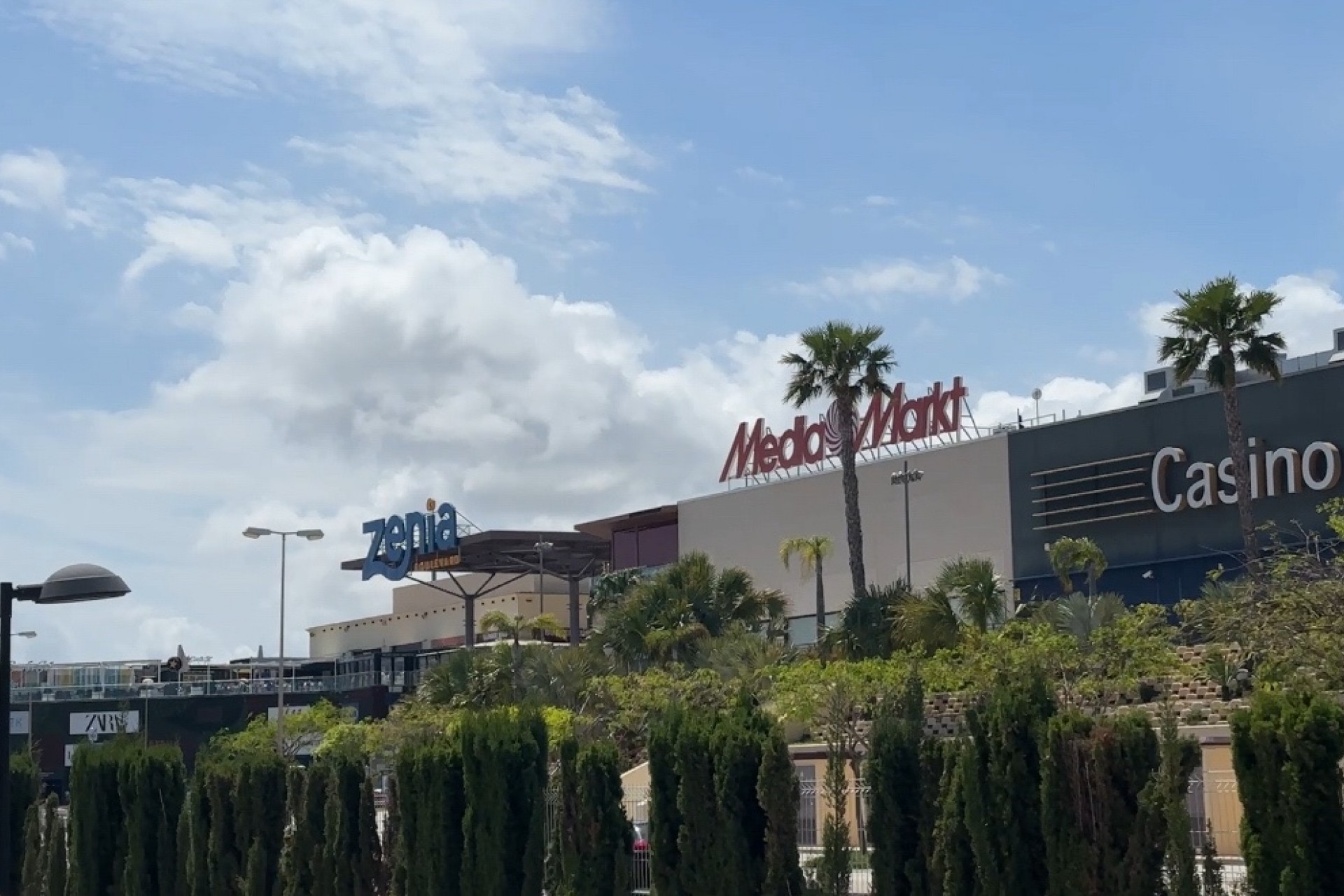 Herverkoop - Stadswoning -
La Zenia