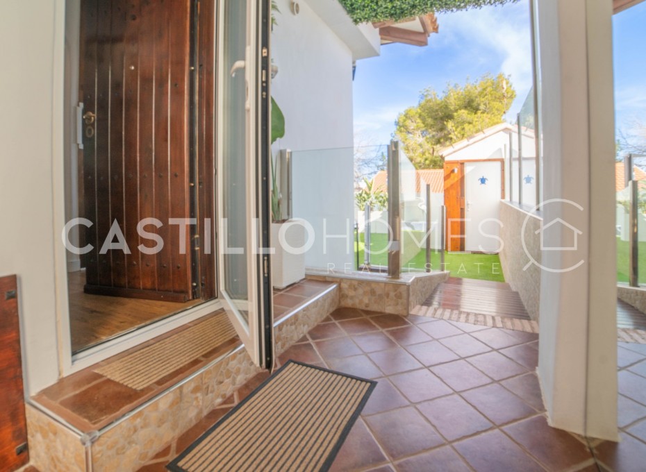 Herverkoop - Stadswoning -
Orihuela Costa - Castillo de Don Juan