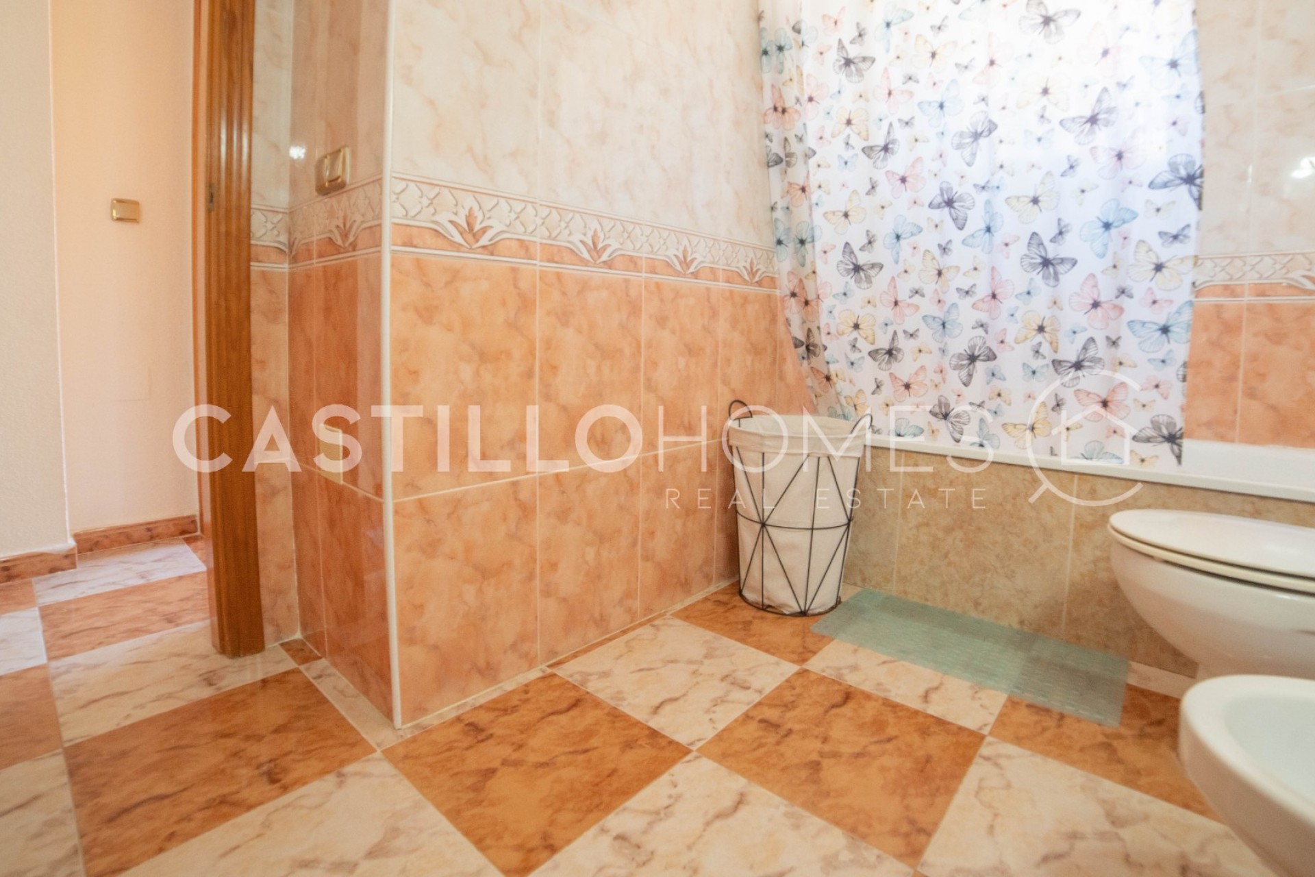 Herverkoop - Stadswoning -
Orihuela Costa - La Regia