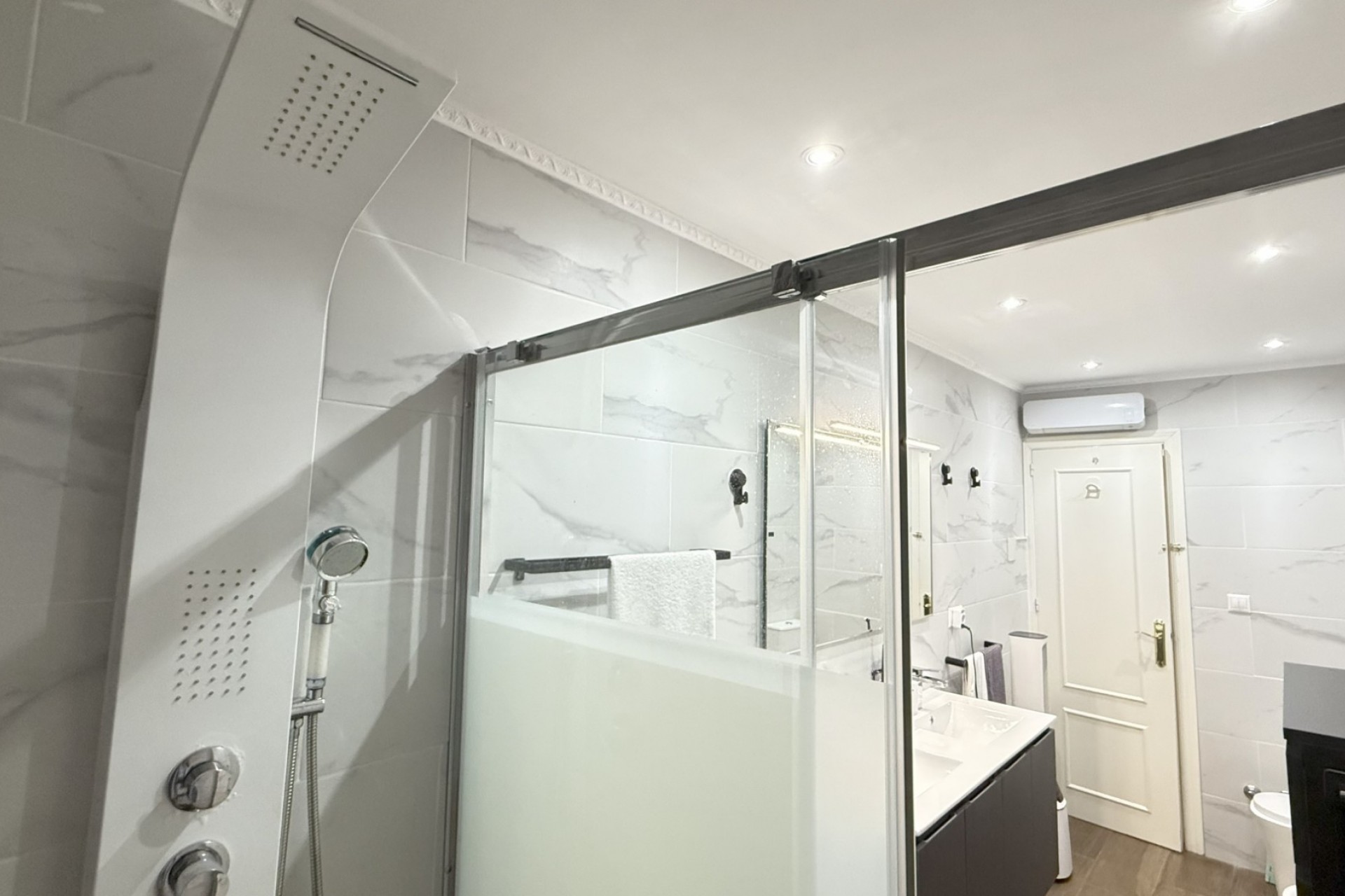 Herverkoop - Stadswoning -
Orihuela Costa - La Zenia