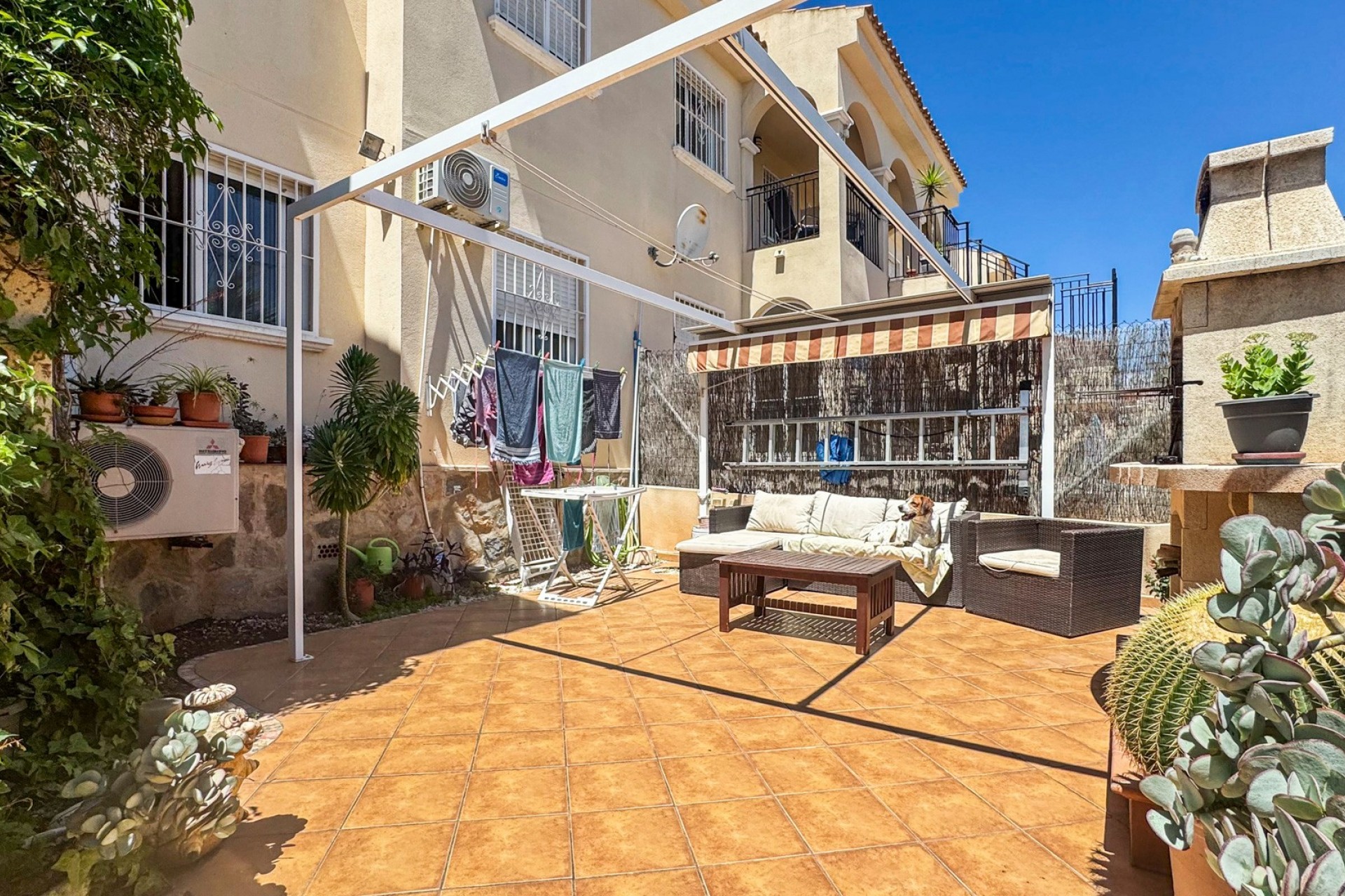Herverkoop - Stadswoning -
Orihuela Costa - Los Almendros-La Florida