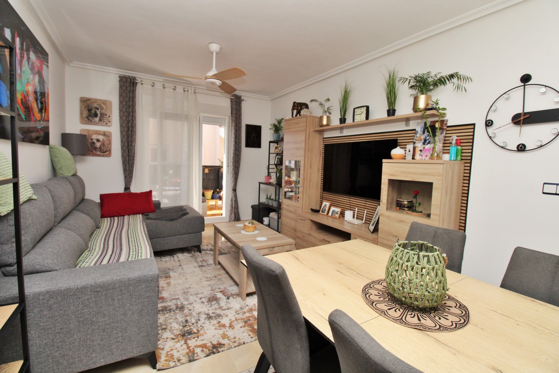 Herverkoop - Stadswoning -
San Miguel de Salinas