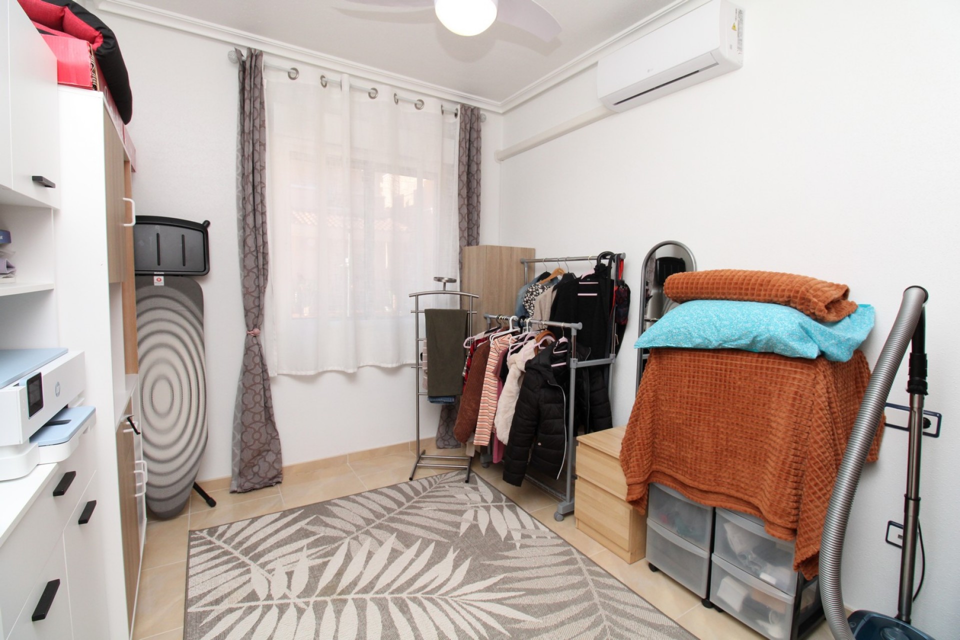 Herverkoop - Stadswoning -
San Miguel de Salinas