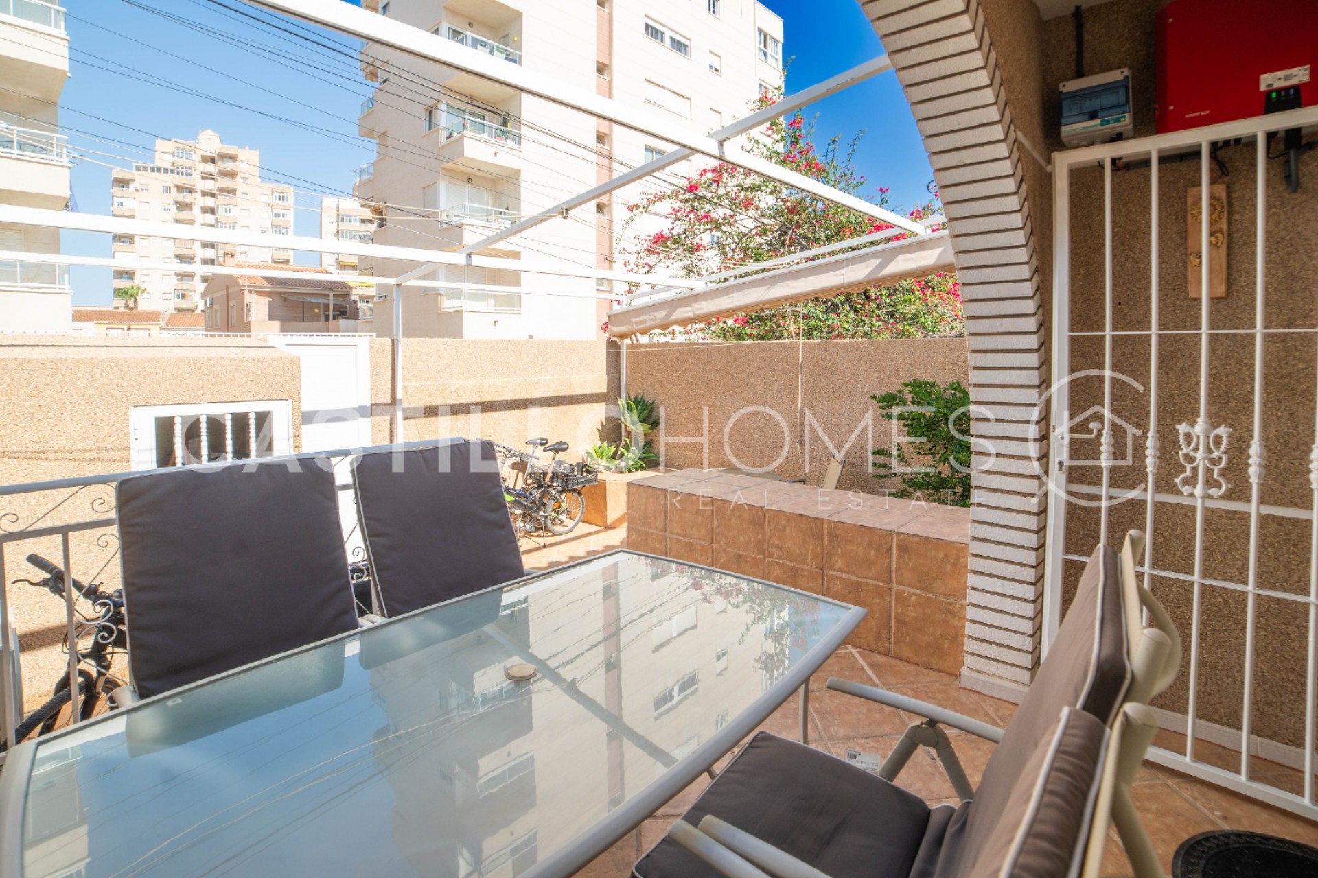 Herverkoop - Stadswoning -
Torrevieja - Aguas Nuevas