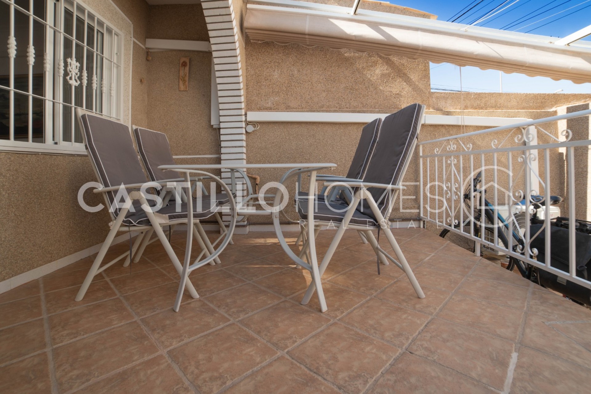 Herverkoop - Stadswoning -
Torrevieja - Aguas Nuevas