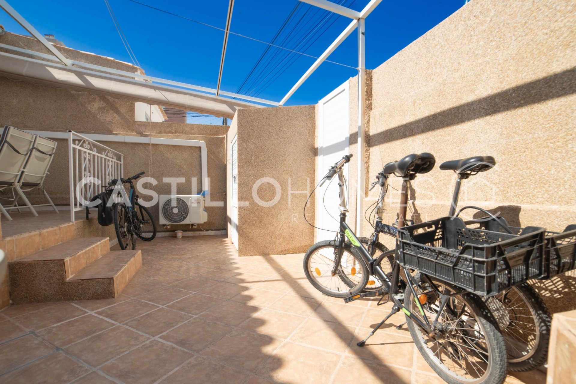 Herverkoop - Stadswoning -
Torrevieja - Aguas Nuevas