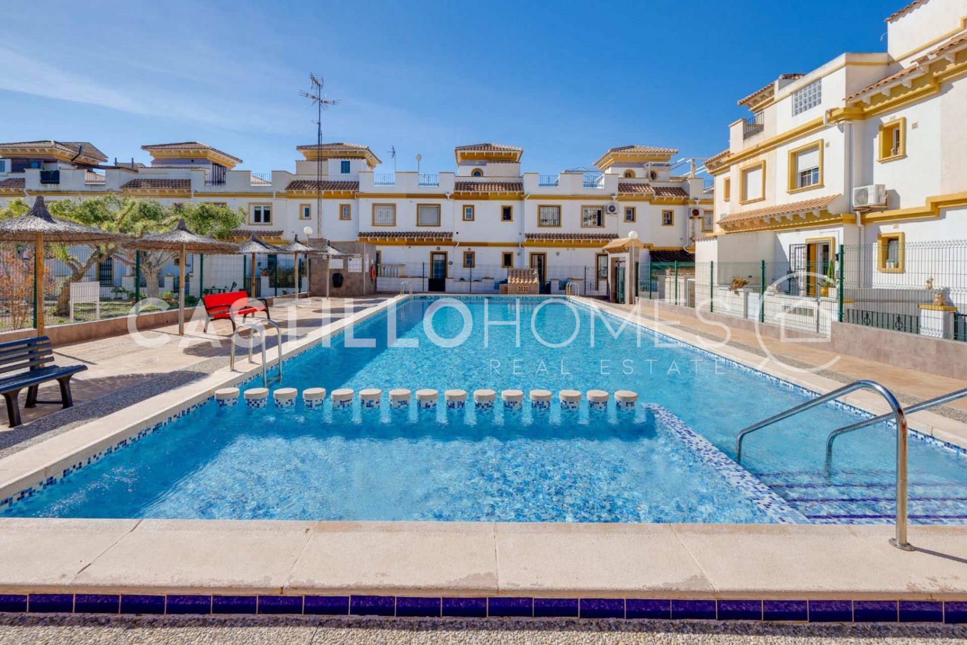 Herverkoop - Stadswoning -
Torrevieja - Aguas Nuevas