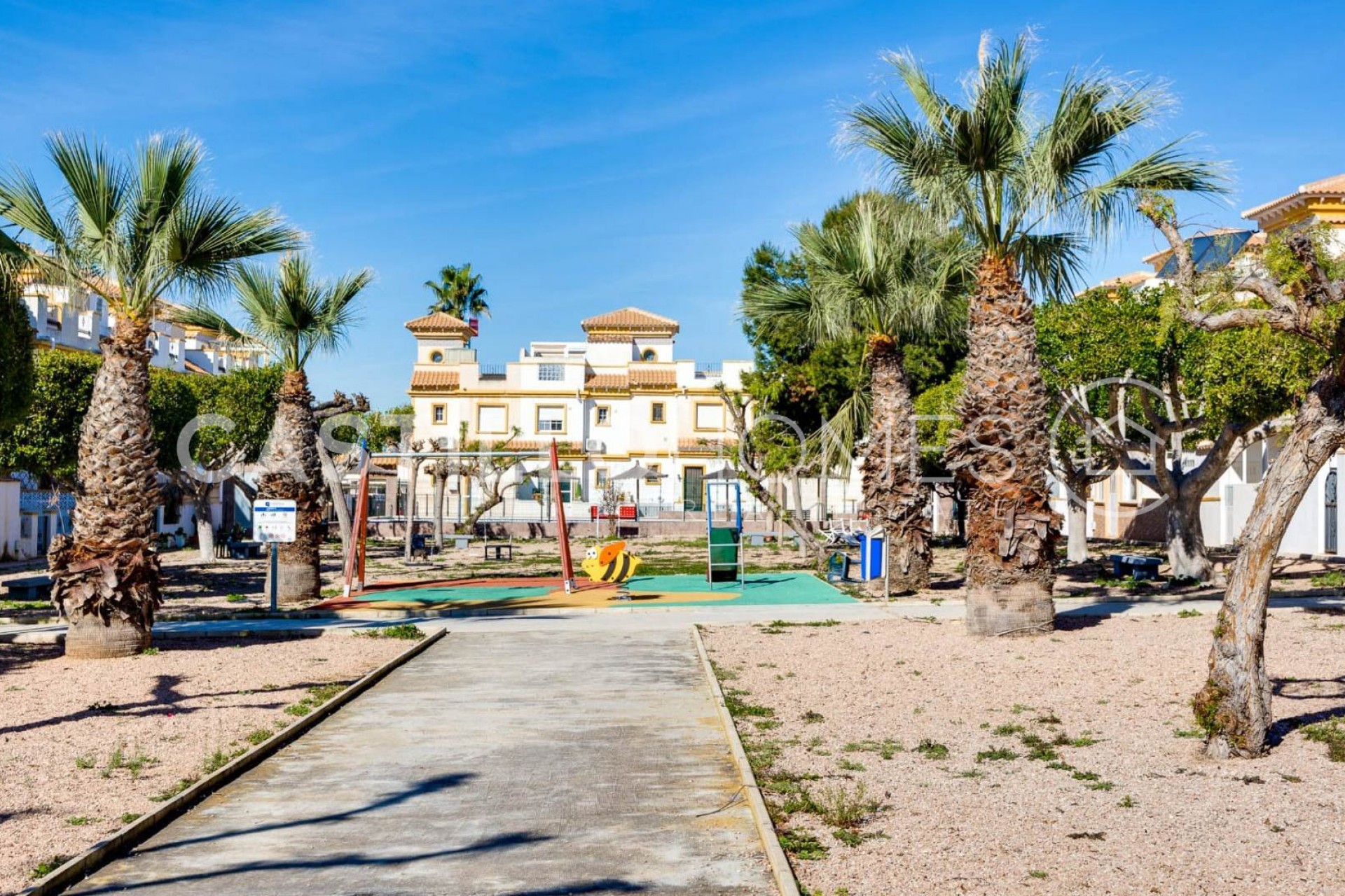 Herverkoop - Stadswoning -
Torrevieja - Aguas Nuevas