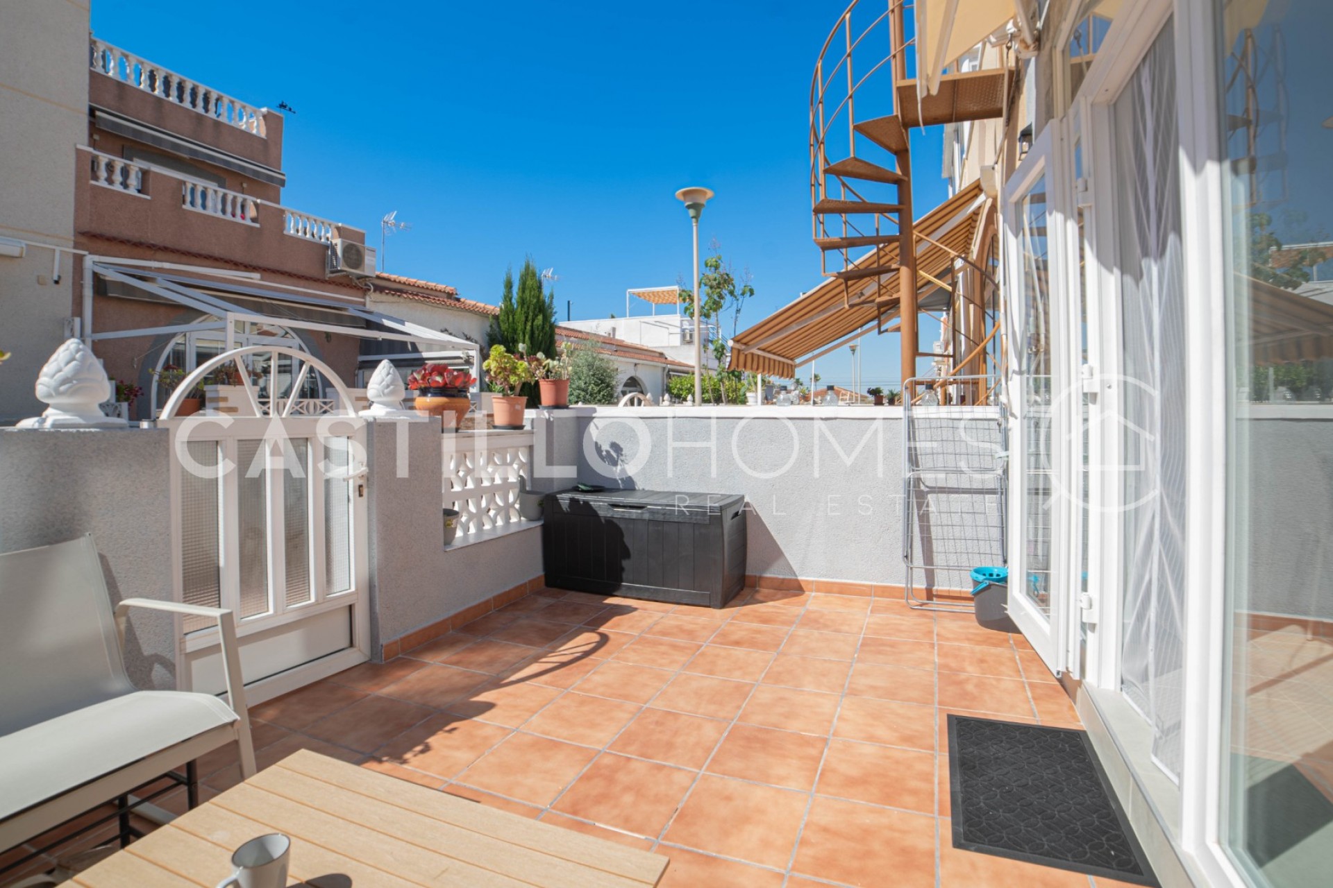 Herverkoop - Stadswoning -
Torrevieja - El chaparral