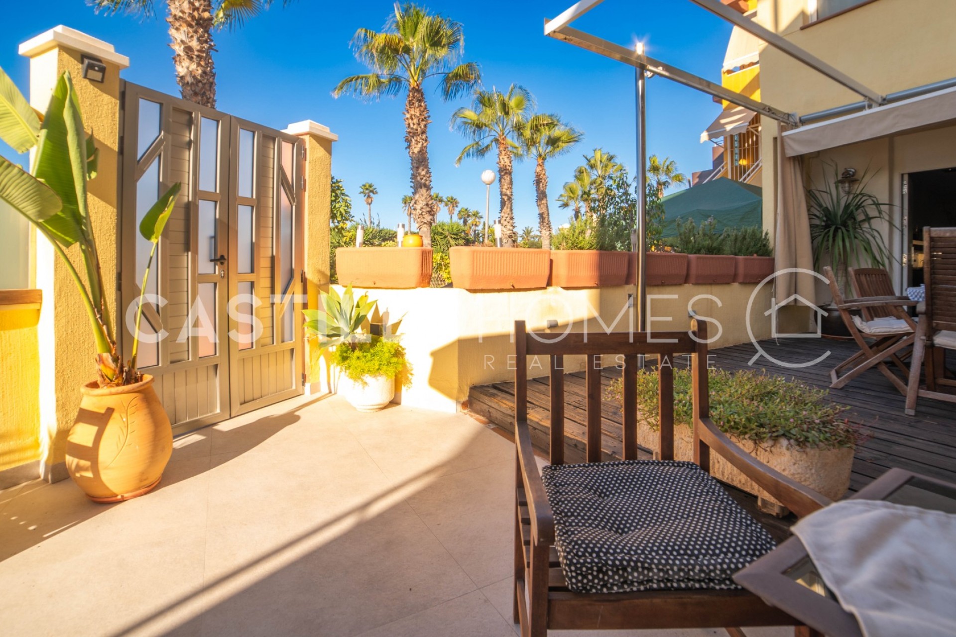 Herverkoop - Stadswoning -
Torrevieja - La veleta