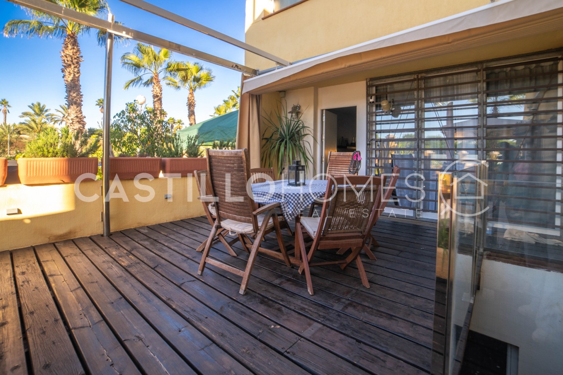 Herverkoop - Stadswoning -
Torrevieja - La veleta