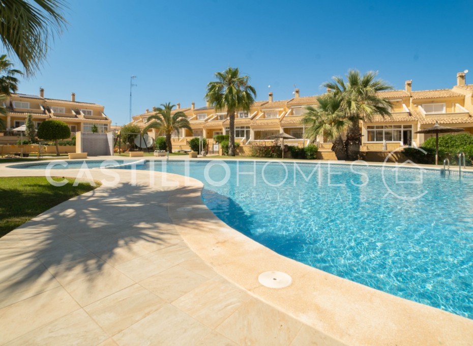 Herverkoop - Stadswoning -
Torrevieja - Los Balcones - Los Altos del Edén