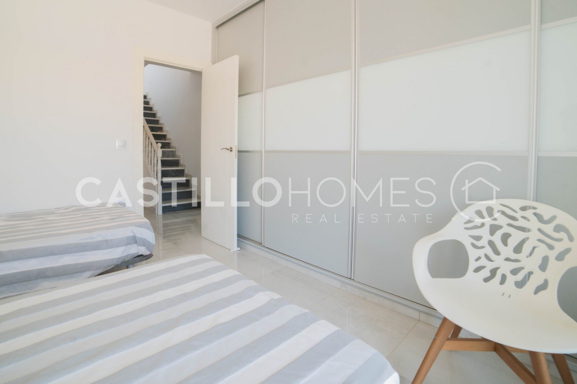 Herverkoop - Stadswoning -
Torrevieja - Urb. Rosaleda