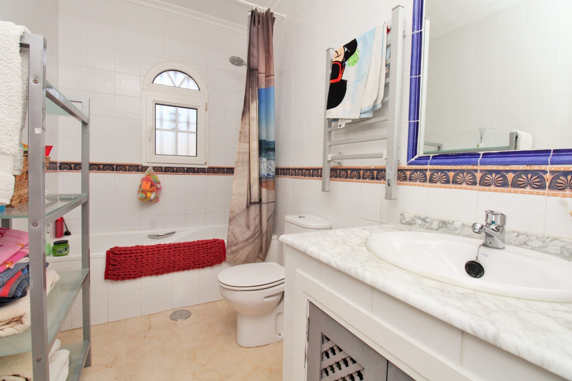 Herverkoop - Stadswoning -
Villamartin - Los Dolses