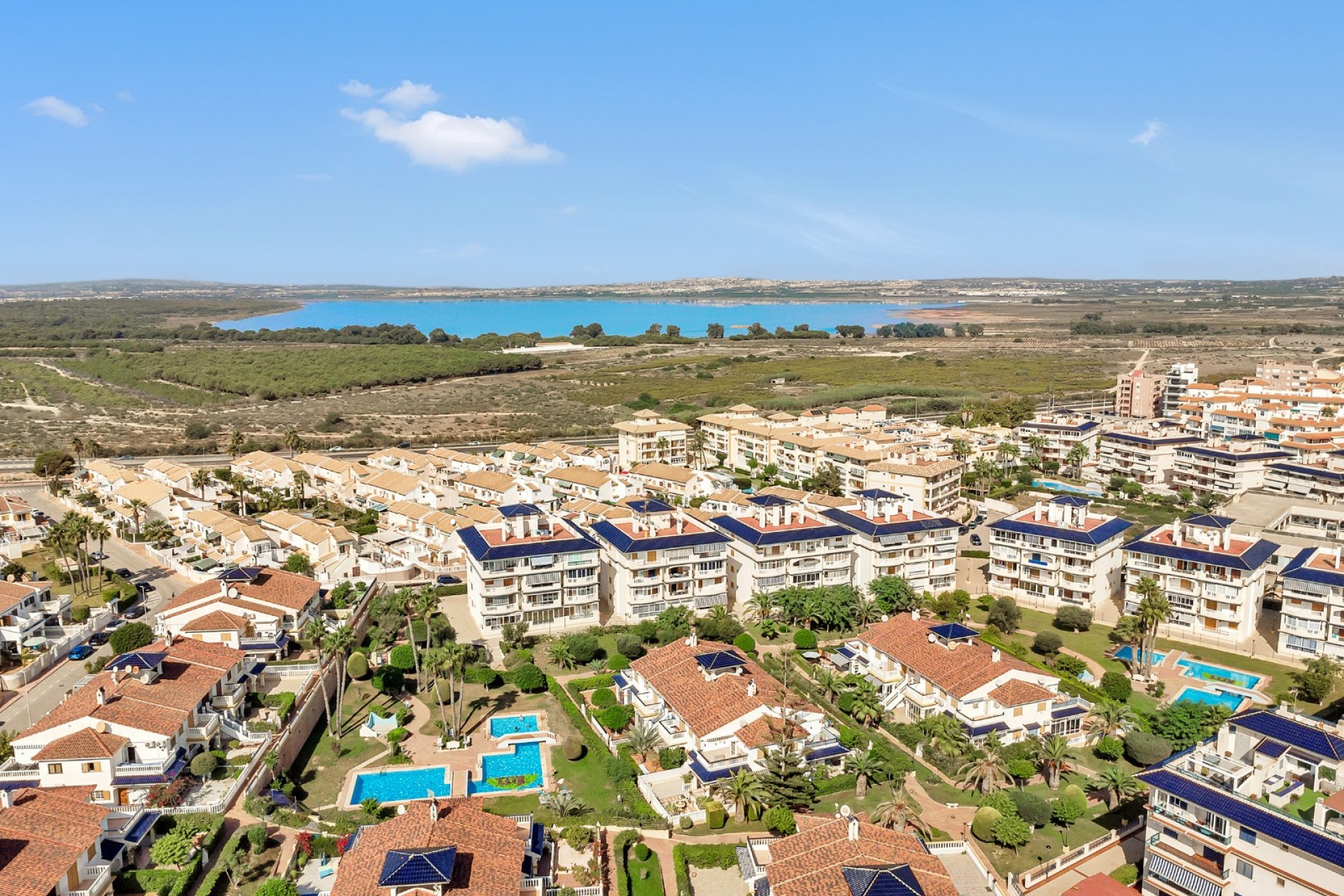 Herverkoop - Studio -
La Mata